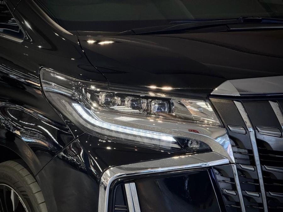 ALPHARD 3.5 SC - Image 11